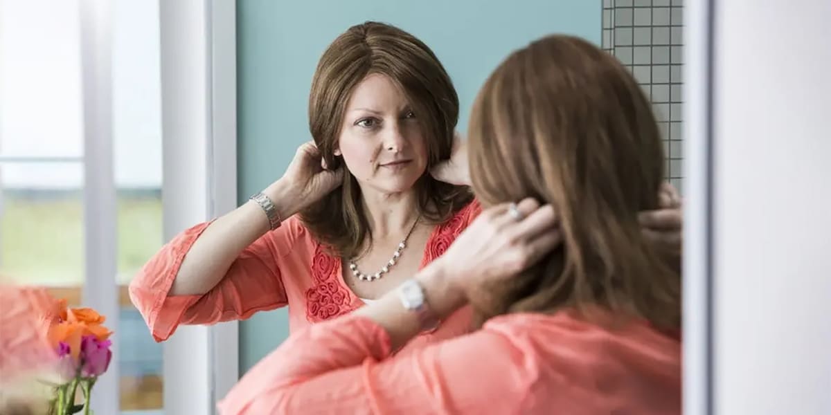 ¿Llevar peluca daña el cabello?